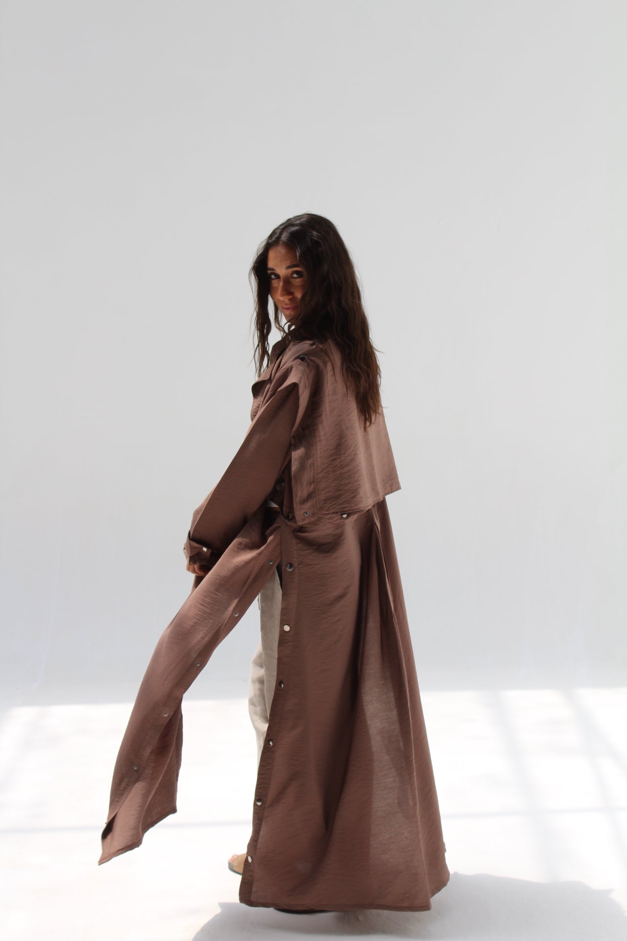 Tensile Flow Summer Coat - Brown