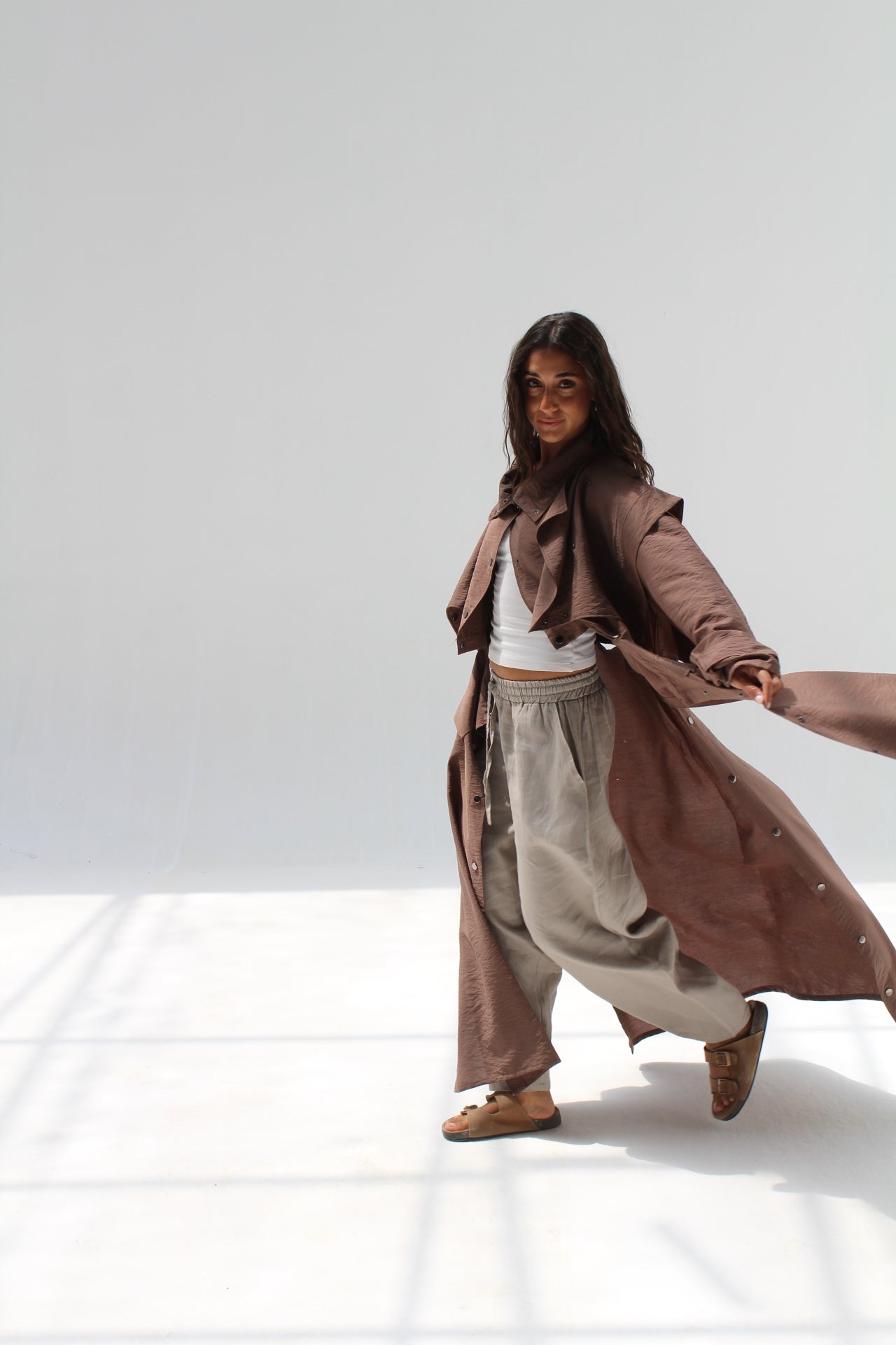 Tensile Flow Summer Coat - Brown